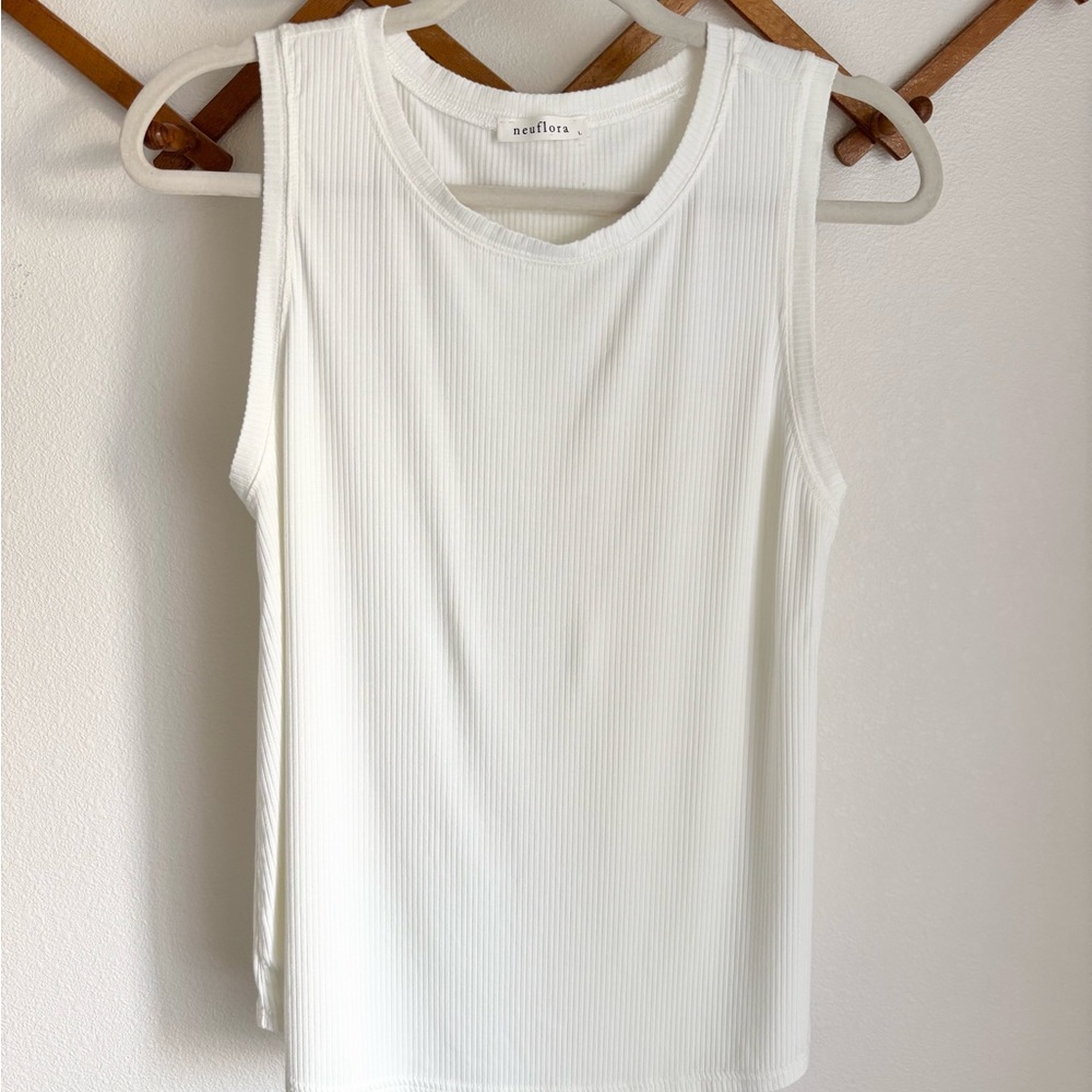 Neuflora White Ribbed Tank Top
